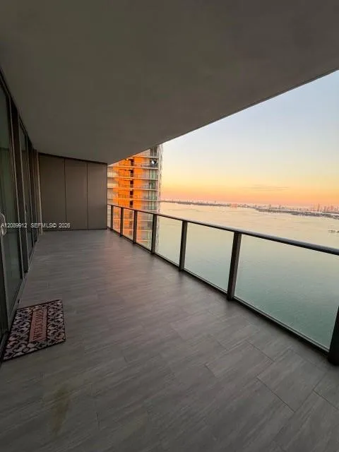 650 NE 32nd St #4406 Miami, FL 33137