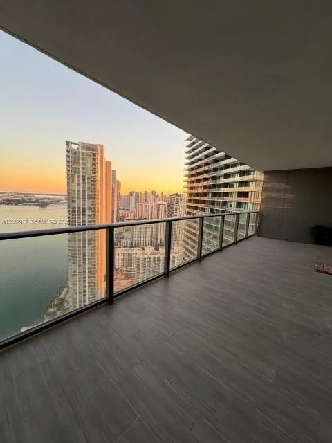 650 NE 32nd St #4406 Miami, FL 33137