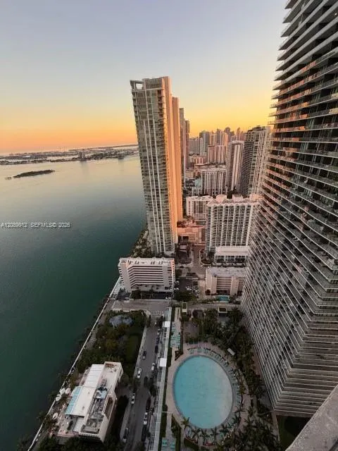 650 NE 32nd St #4406 Miami, FL 33137