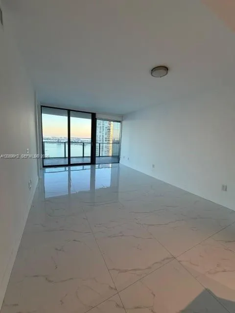 650 NE 32nd St #4406 Miami, FL 33137