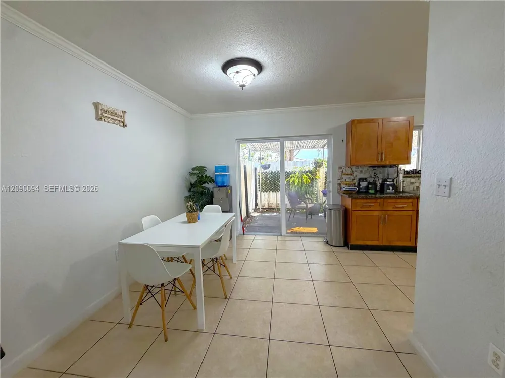 17302 NW 74th Ave #101 Hialeah, FL 33015