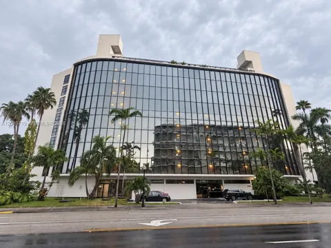5781 Biscayne Blvd #503