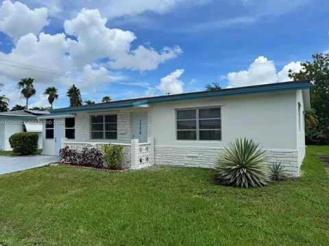 1770 NW 66th Ter