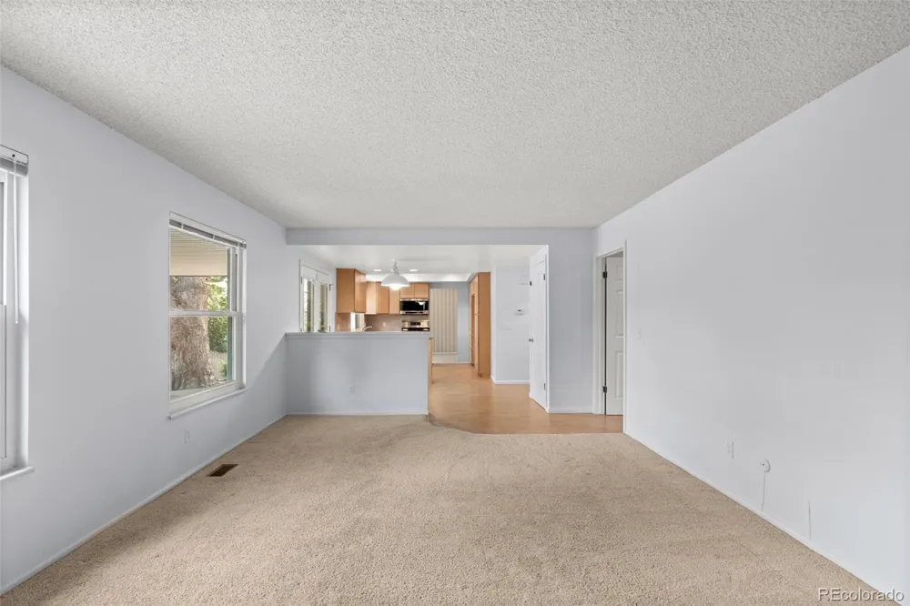 6360 S Jasmine Way Centennial, CO 80111
