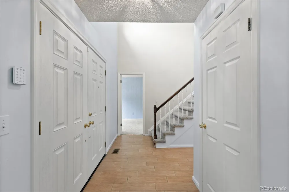 6360 S Jasmine Way Centennial, CO 80111