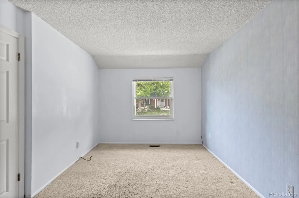 6360 S Jasmine Way Centennial, CO 80111