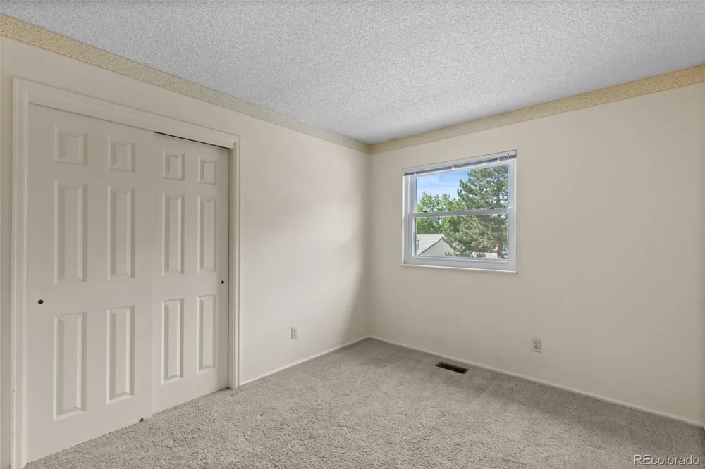 6360 S Jasmine Way Centennial, CO 80111