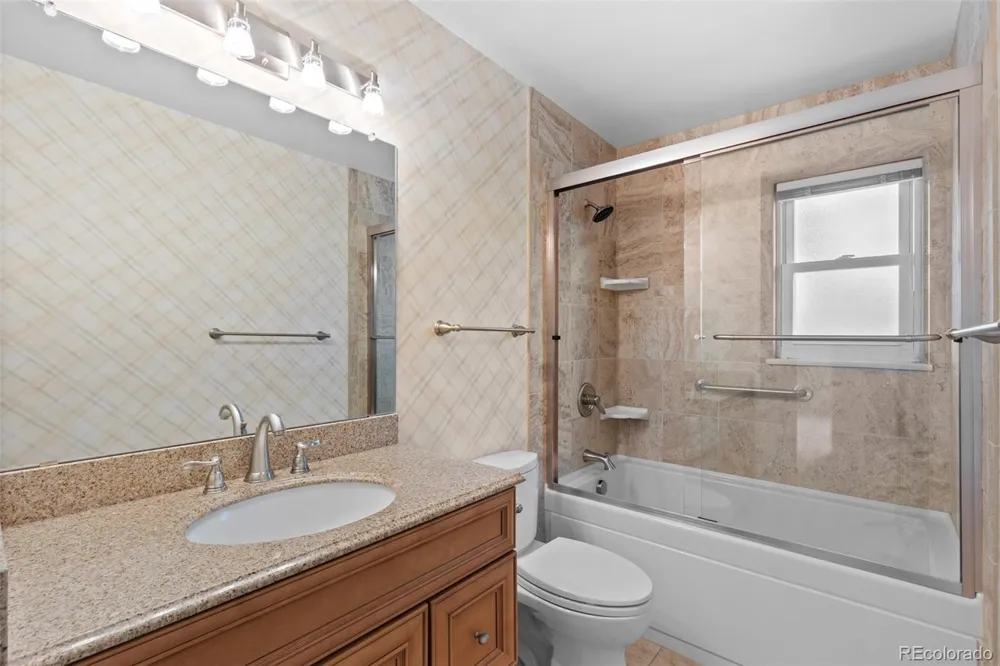 6360 S Jasmine Way Centennial, CO 80111