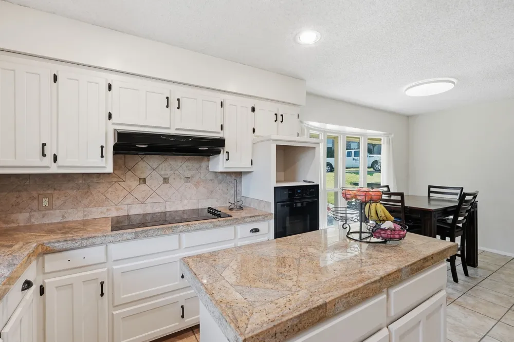 5914 Walden Trail Arlington, TX 76016