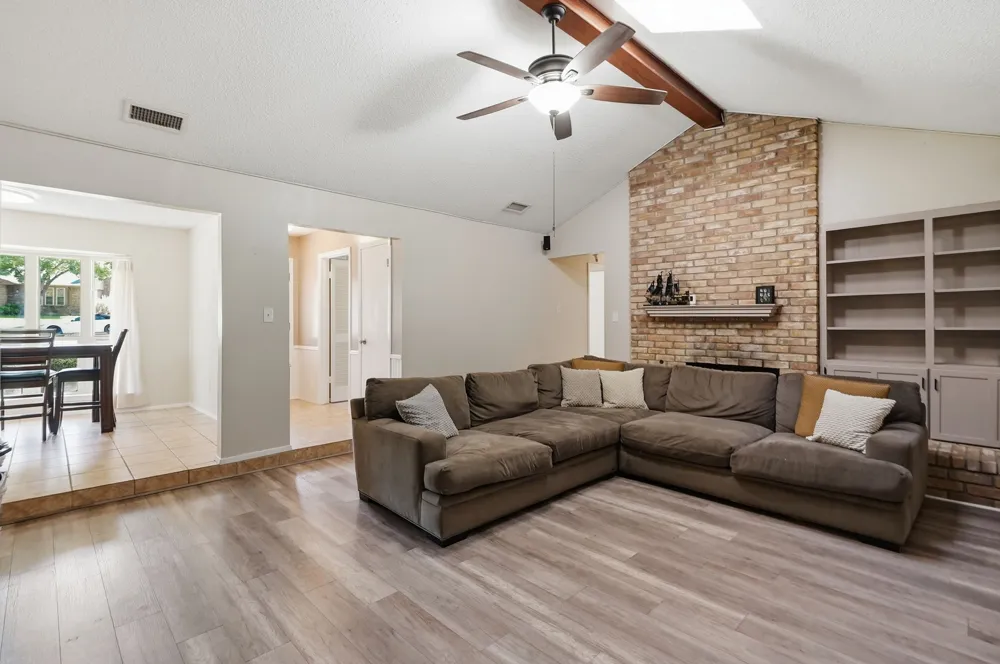 5914 Walden Trail Arlington, TX 76016