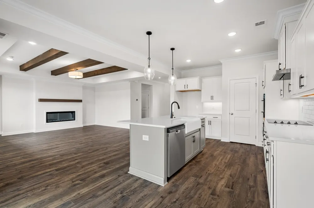 1933 Hildebrand Lane Columbia, TN 38401