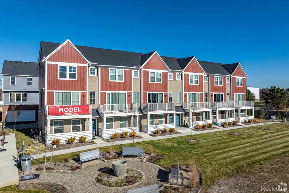 56050 Madison Lane #38 Lyon Charter Township, MI 48165