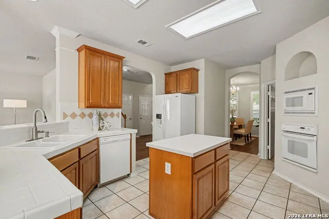 2430 ROGERS LOOP San Antonio, TX 78258