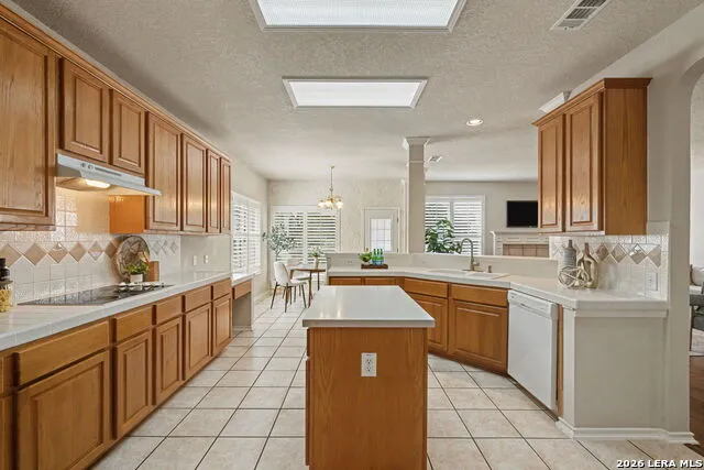 2430 ROGERS LOOP San Antonio, TX 78258