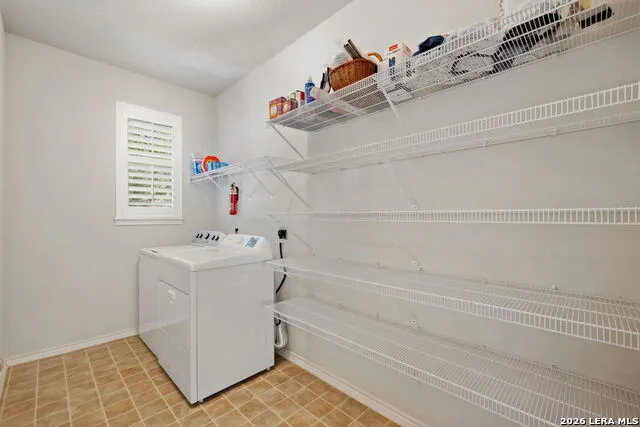 2430 ROGERS LOOP San Antonio, TX 78258