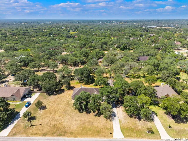 112 LEGACY TRCE La Vernia, TX 78121