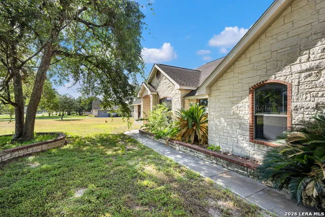 112 LEGACY TRCE La Vernia, TX 78121