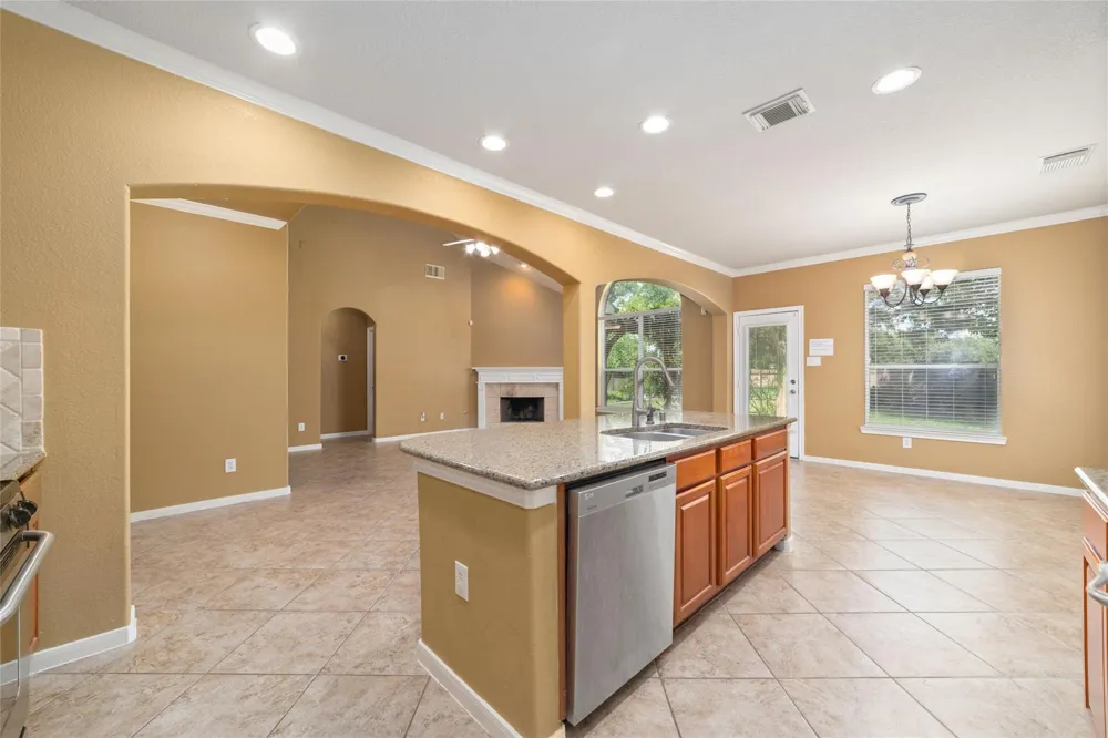 9722 Eagle Peak Court Katy, TX 77494