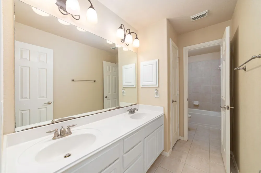 9722 Eagle Peak Court Katy, TX 77494