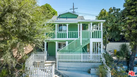 822 Gage Avenue