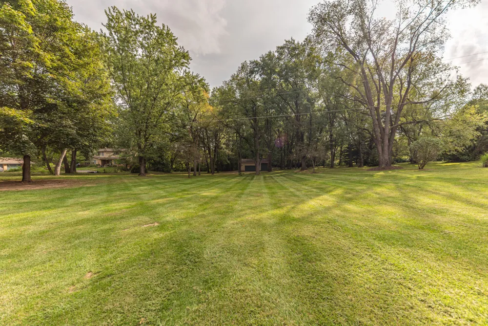 6705 Crane Road Ypsilanti, MI 48197