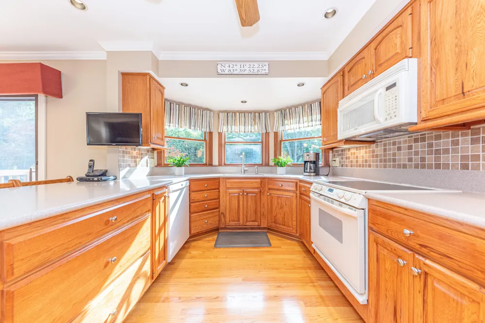 6705 Crane Road Ypsilanti, MI 48197