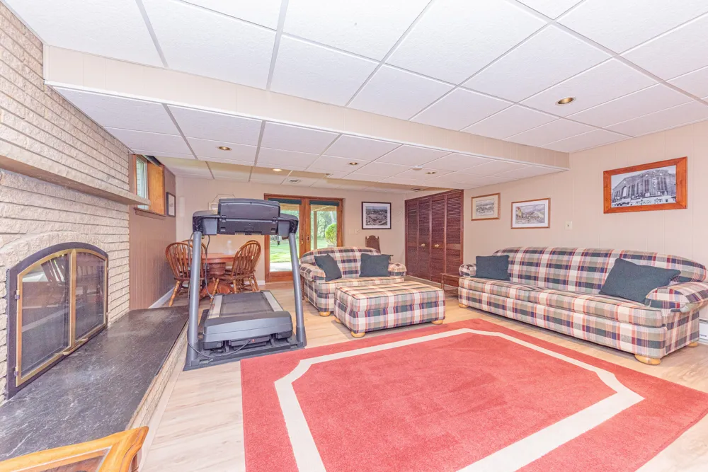 6705 Crane Road Ypsilanti, MI 48197