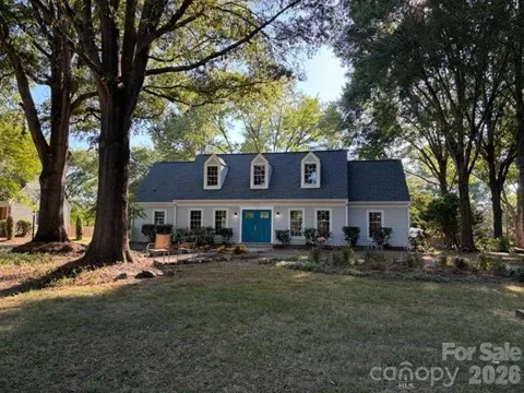 2041 Glouchester Circle