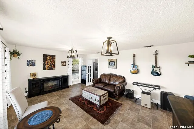 9915 Scenic Hills Dr San Antonio, TX 78255