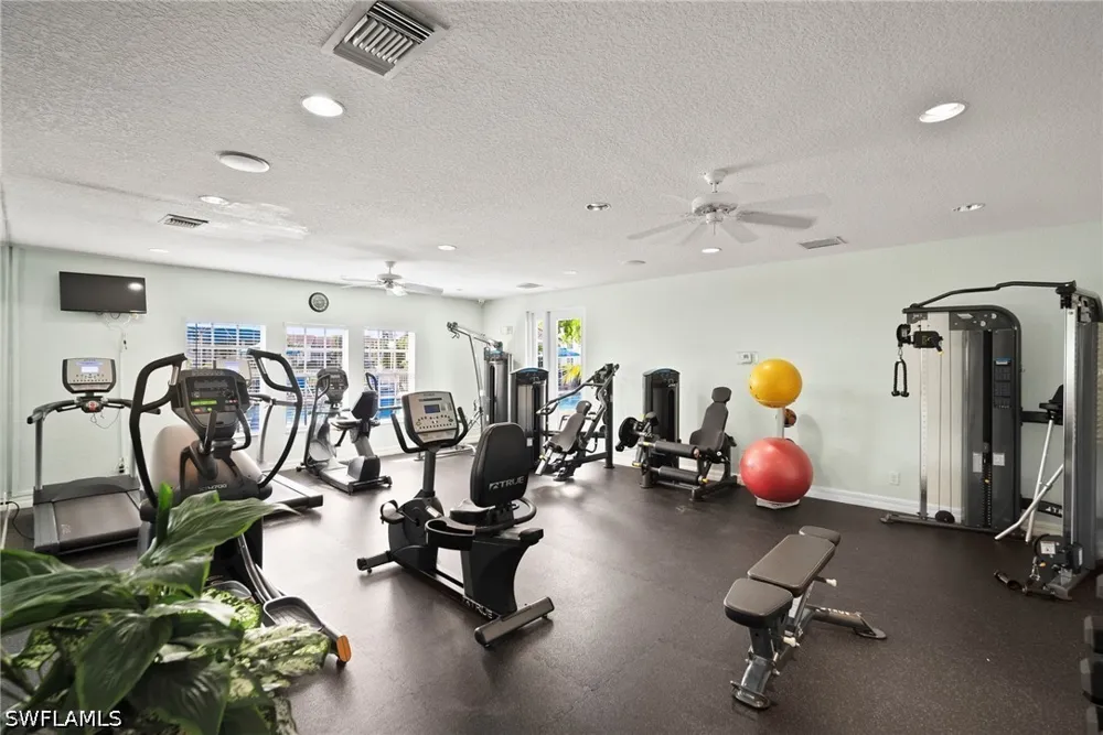 Saint Croix Lane #1525 Naples, FL 34109