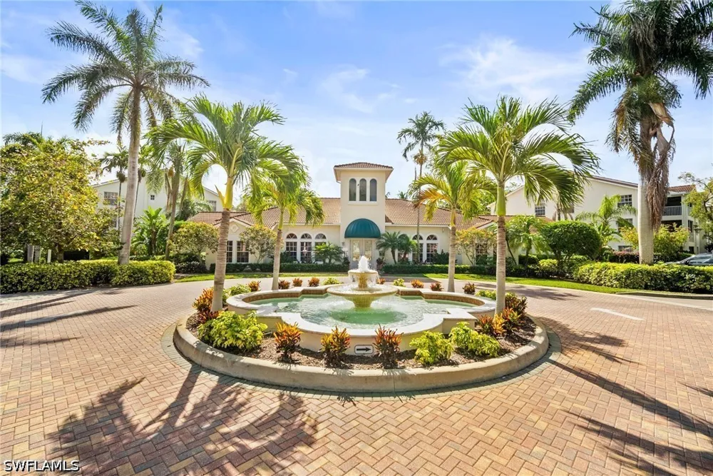 Saint Croix Lane #1525 Naples, FL 34109