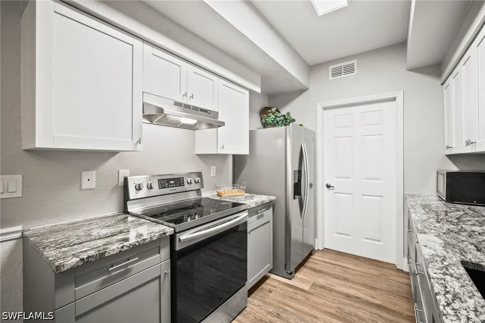 Saint Croix Lane #1525 Naples, FL 34109