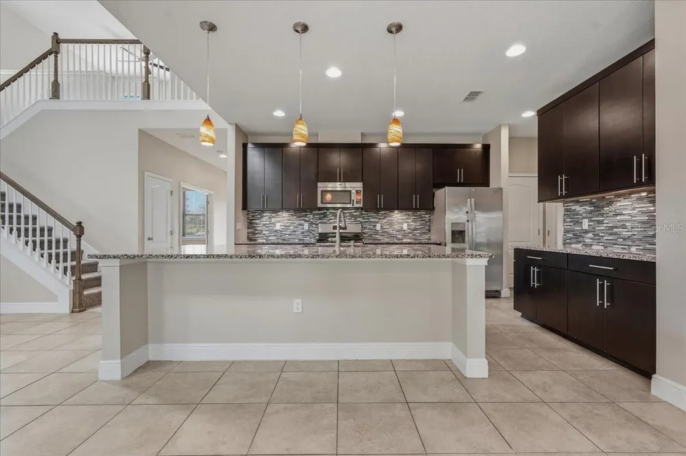 7340 MILESTONE DRIVE Apollo Beach, FL 33572