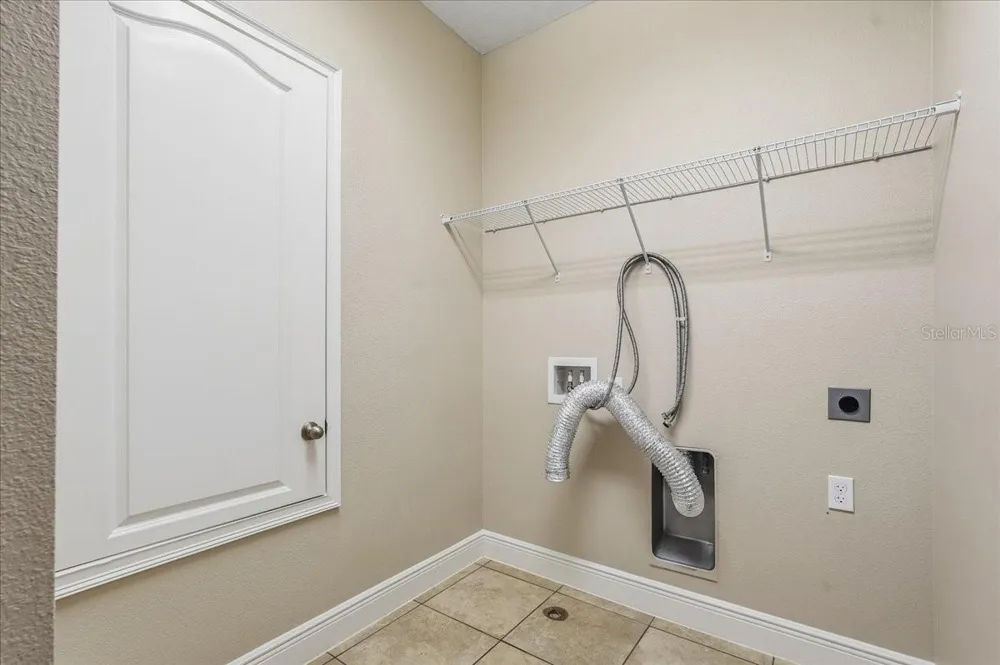 7340 MILESTONE DRIVE Apollo Beach, FL 33572