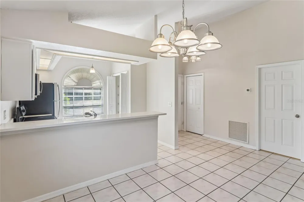 652 SAND RIDGE DRIVE Valrico, FL 33594