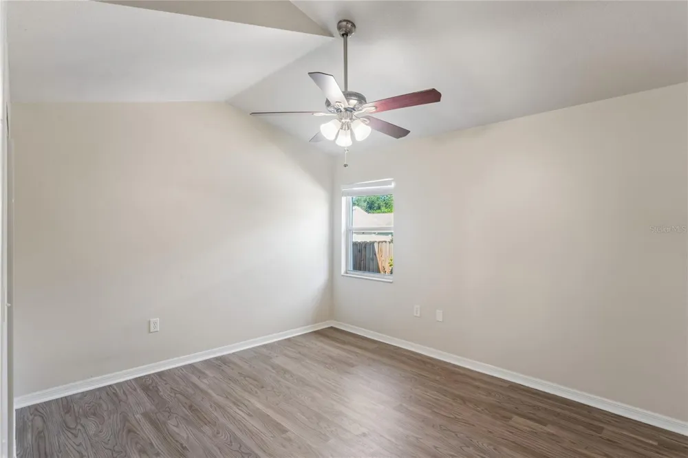652 SAND RIDGE DRIVE Valrico, FL 33594