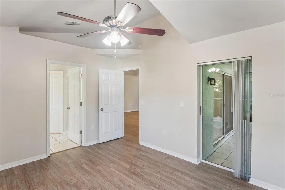 652 SAND RIDGE DRIVE Valrico, FL 33594