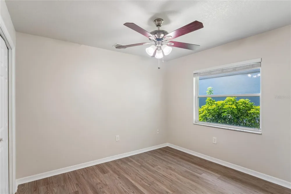 652 SAND RIDGE DRIVE Valrico, FL 33594