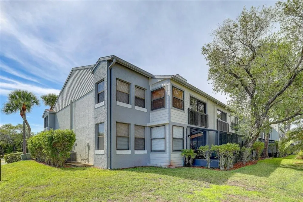 1952 LAUGHING GULL LANE #1426 Clearwater, FL 33762