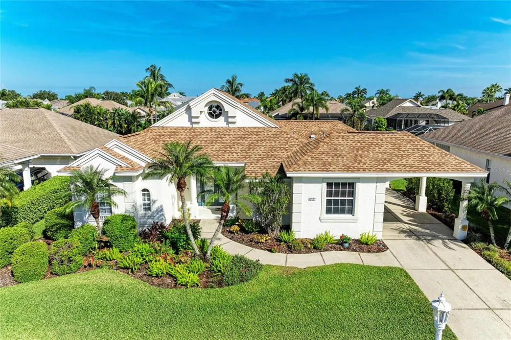 4727 COMPASS DRIVE Bradenton, FL 34208