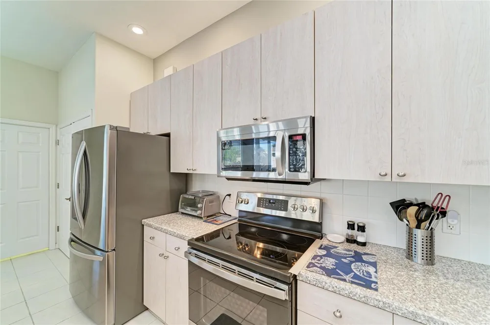 4727 COMPASS DRIVE Bradenton, FL 34208