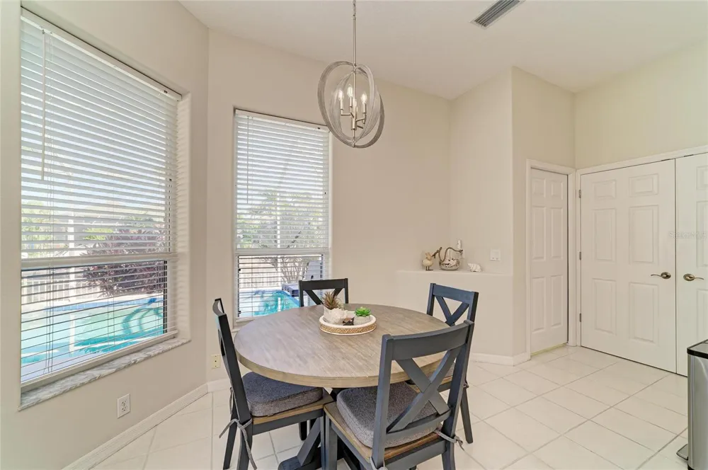4727 COMPASS DRIVE Bradenton, FL 34208