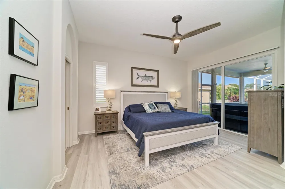 4727 COMPASS DRIVE Bradenton, FL 34208