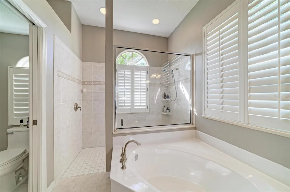 4727 COMPASS DRIVE Bradenton, FL 34208