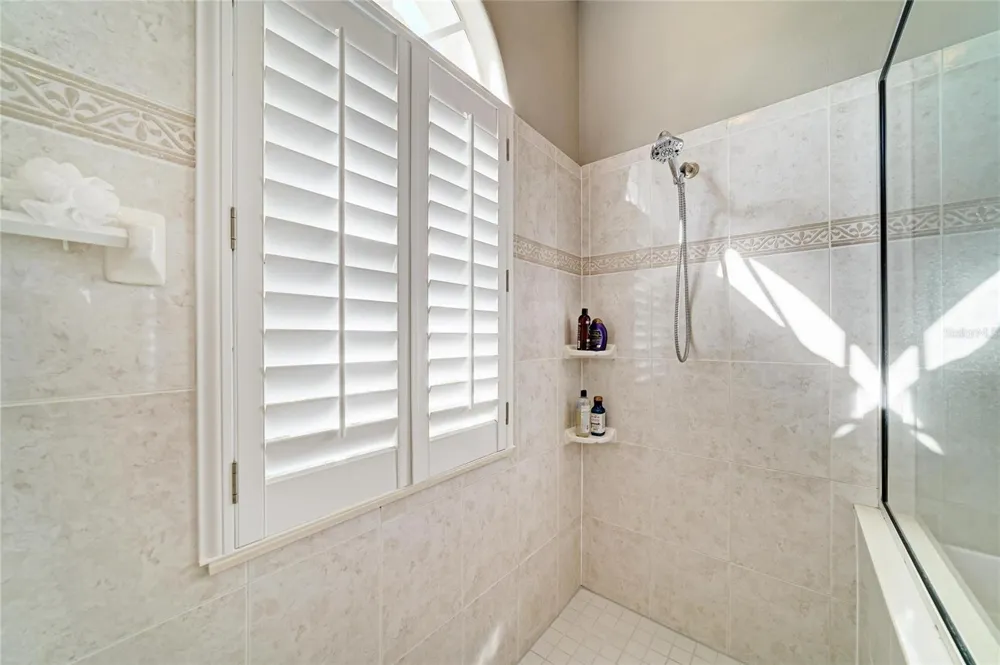 4727 COMPASS DRIVE Bradenton, FL 34208