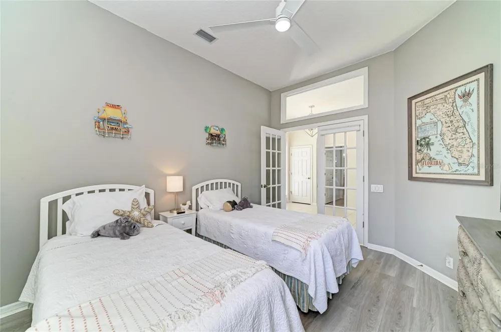 4727 COMPASS DRIVE Bradenton, FL 34208