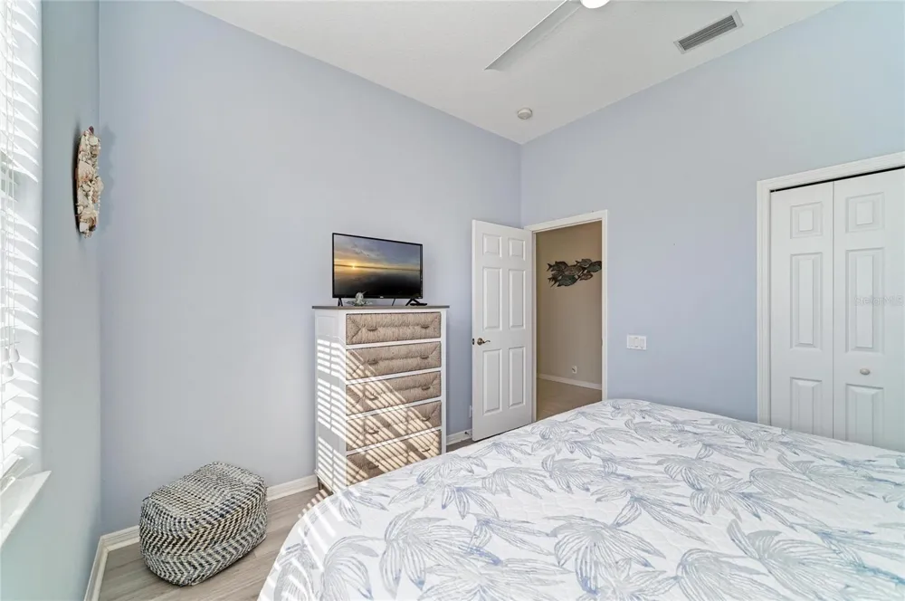 4727 COMPASS DRIVE Bradenton, FL 34208