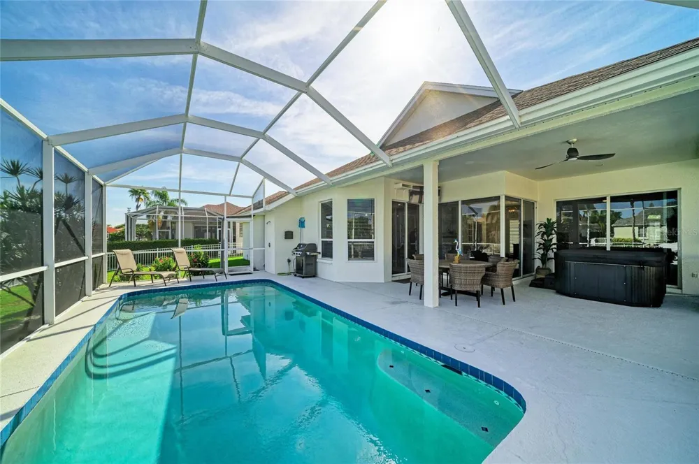 4727 COMPASS DRIVE Bradenton, FL 34208