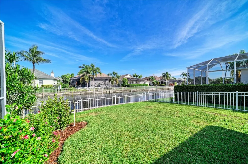 4727 COMPASS DRIVE Bradenton, FL 34208