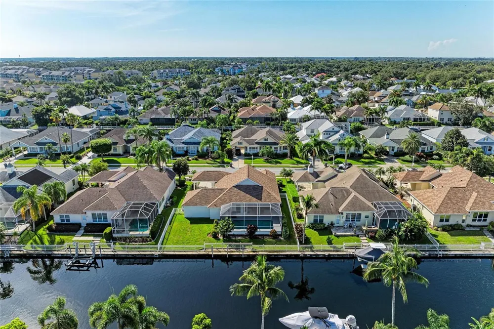 4727 COMPASS DRIVE Bradenton, FL 34208